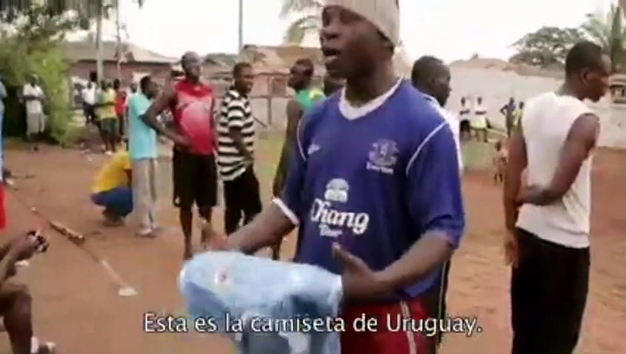Qué provoca la camiseta de Uruguay en el resto del mundo - Publicidad de Puma (Accra, Ghana, 2011)