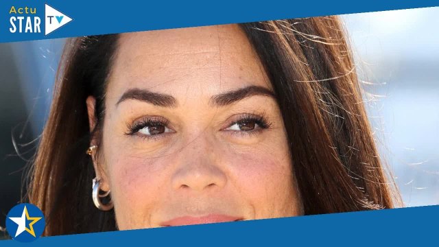 Lola Dewaere montre ses fesses en maillot de bain... pour une excellente raison : Et j'en suis fièr