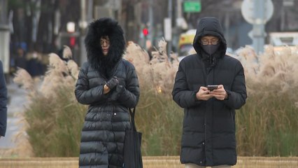 [날씨] 다시 찬 바람, 낮에도 영하권...밤사이 서해안 눈 / YTN