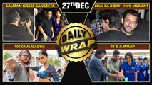 Salman KISSES Sangeeta, Hugs Shahrukh Tight, Pathaan 100 Crs, Rhea's Viral Post | Top 10 News