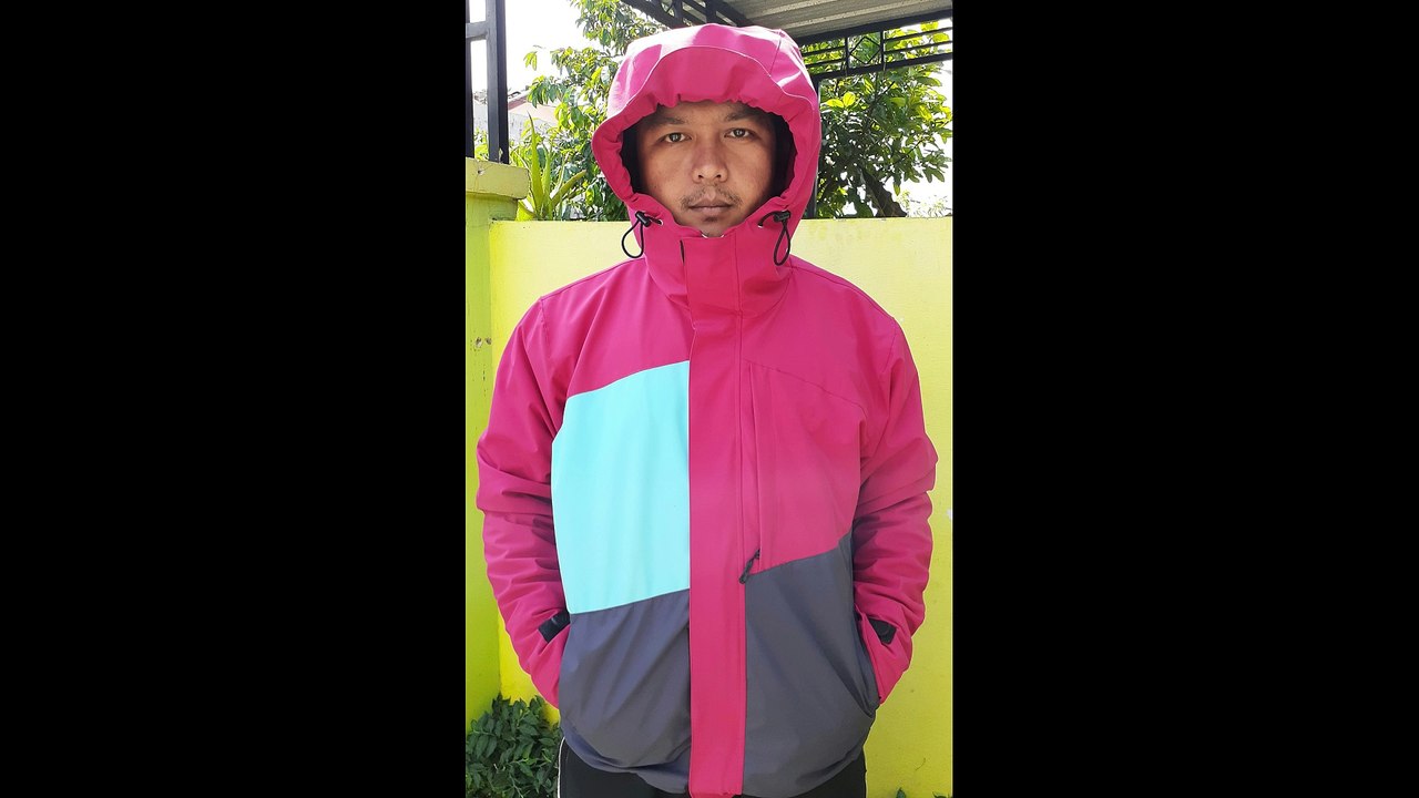 JAKET GUNUNG WATERPROOF