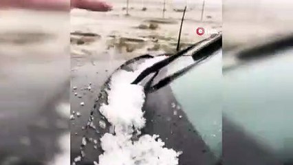 Çöller ülkesi Suudi Arabistan’a kar yağdı!