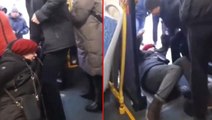 Putin'i eleştiren yaşlı Rus kadını yerlerde sürükleyip otobüsten attılar