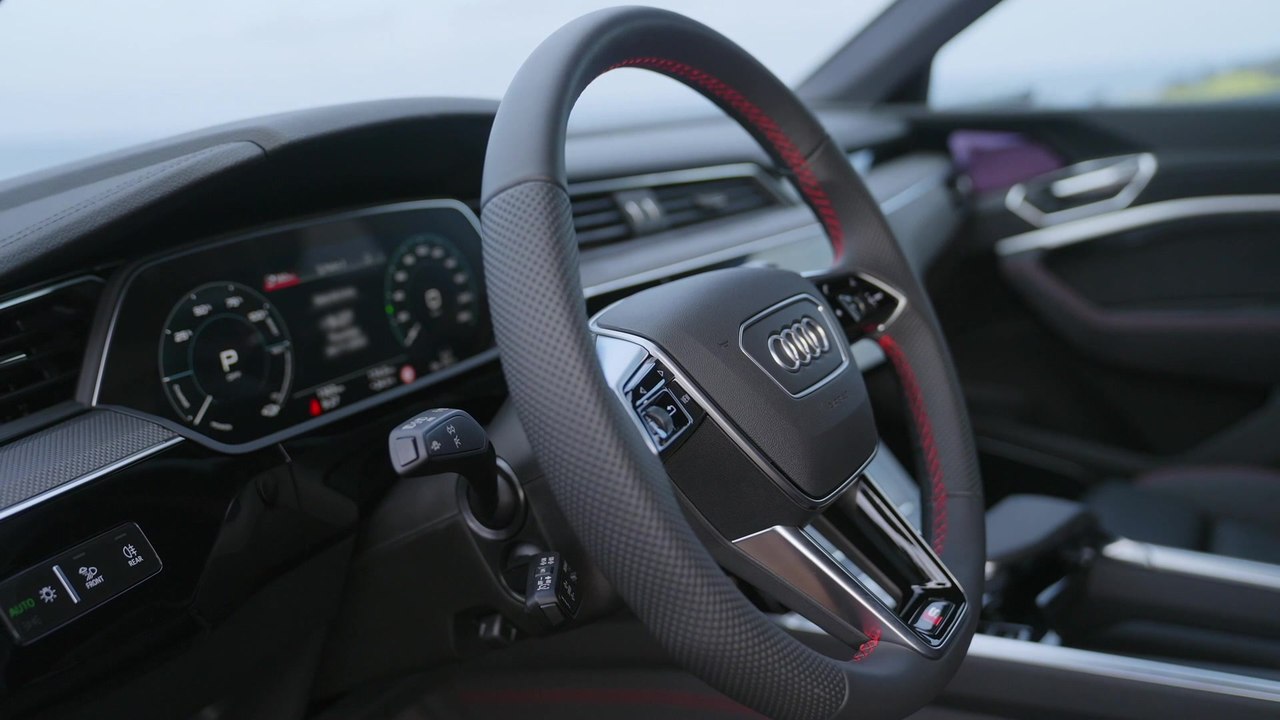 Der neue Audi Q8 e-tron - Hochauflösende Touchdisplays und Sprachsteuerung