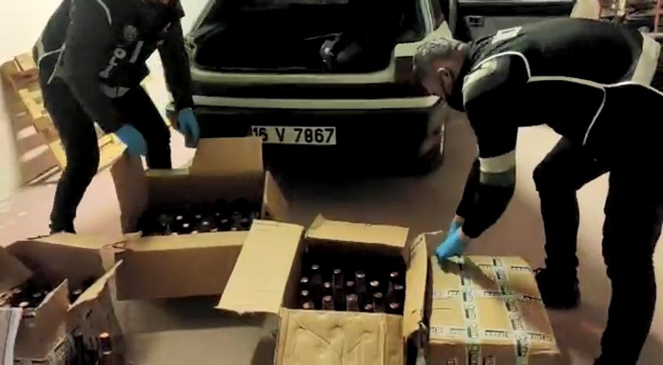 Sahte içki operasyonu polis kamerasında