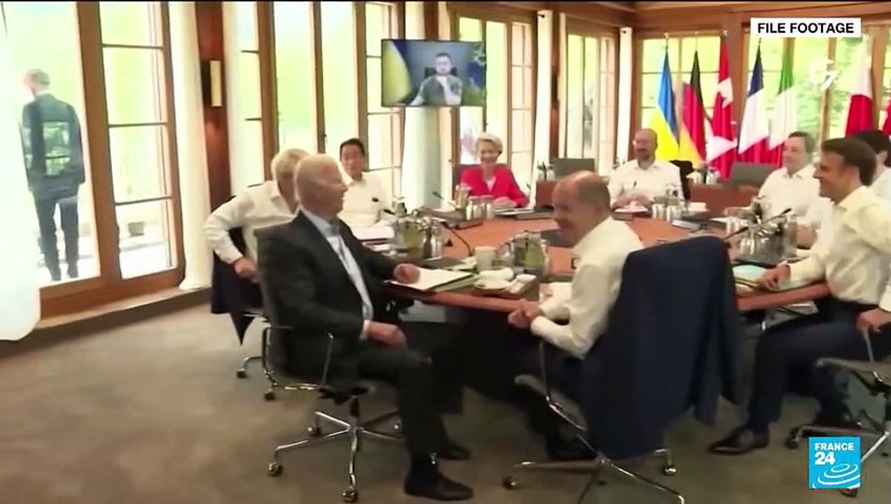 Putin bans Russian oil exports to countries that imposed price cap