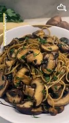 Spaghetti, sauce aux cèpes et champignons bruns