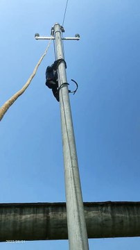 electricity-pole-climbing-shoes-sliping-shorts-ide