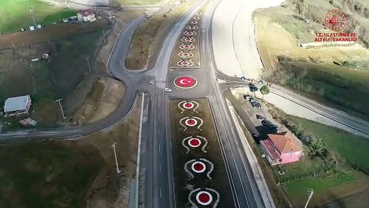 Bakan Karaismailoğlu'ndan İzmit-Kandıra-Kaynarca yolu müjdesi