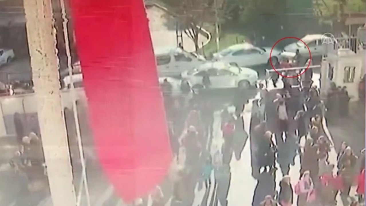 Zabıtayı tabancayla yaralayan seyyar satıcı tutuklandı
