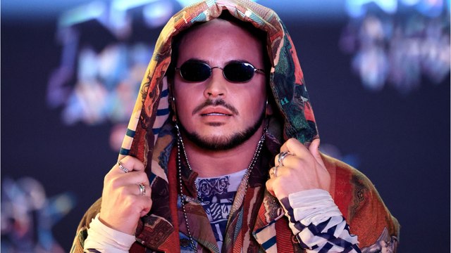 VOICI - Star Academy : Yanis Marshall annonce son retour au château, Léa se moque de son professeur