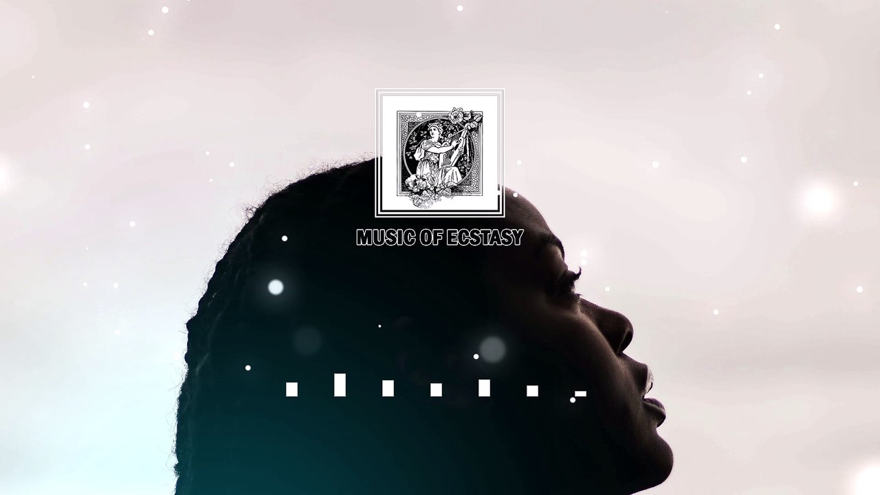 African girl (Africana) by Gerilson Insrael. Beautiful portuguese LOFI music.