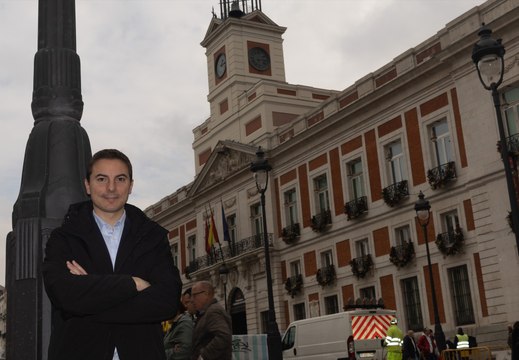 Lobato, sobre el curso político: “Ayuso ha estado 6 meses enfrentada a Casado y otros 6 moviendo la silla a Feijóo”