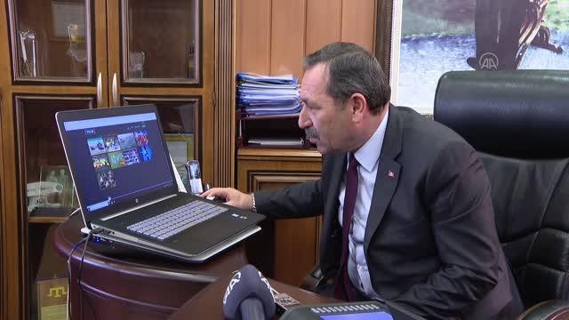 Antalya Büyükşehir Belediye Başkanı Böcek, AA'nın Yılın Fotoğrafları oylamasına katıldı