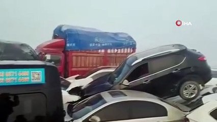 Çin'de en az 200 araç zincirleme kaza yaptı, 1 kişi öldü