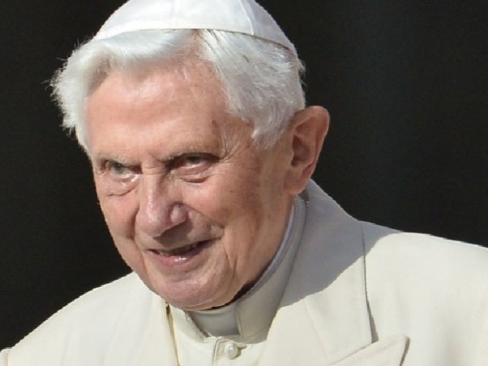 Papst Benedikt ist 'sehr krank': 'Lage für den Moment unter Kontrolle'