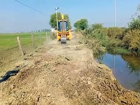 video: तीन वर्षों से खत्म हो रही थी सड़क, लोगों को सड़क बनने की जगी उम्मीद