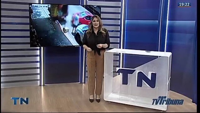 Motorista atropela comerciante duas vezes após discussão