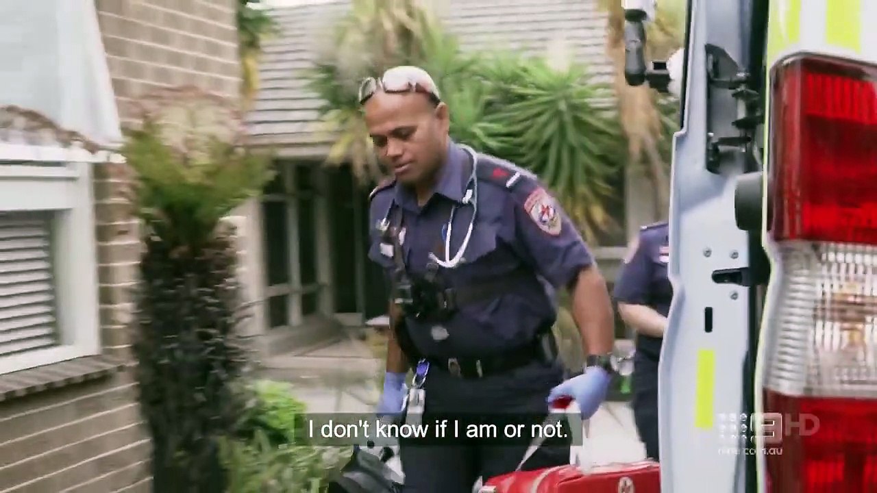 Paramedics - Se2 - Ep17 HD Watch HD Deutsch