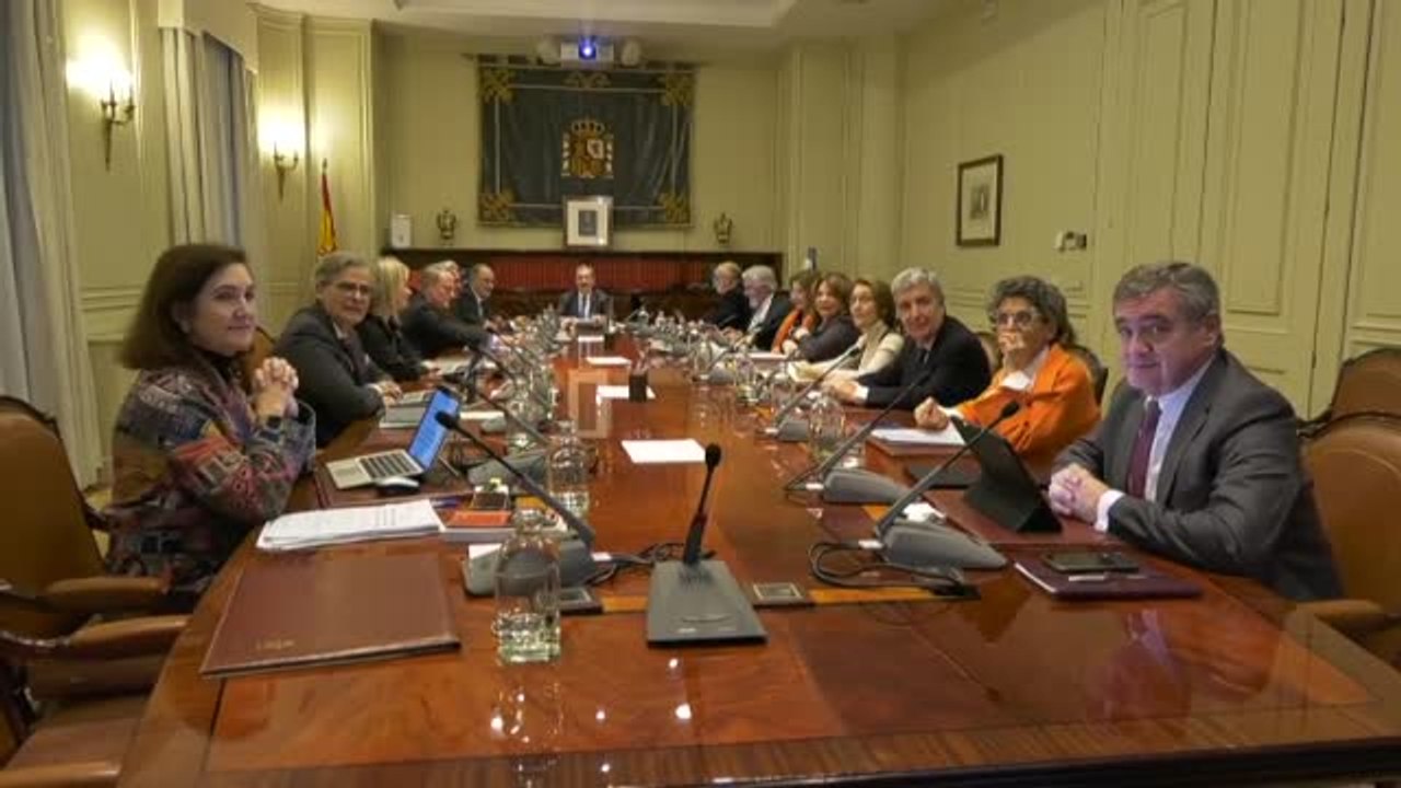 La renovación parcial del Constitucional se desbloquea y resta urgencia a la polémica reforma de Sánchez