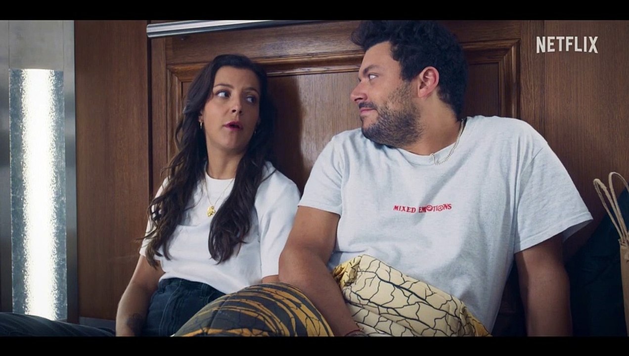 La bande annonce d'Happy nous year : le film avec Kev Adams et Camille Lellouche est accusé de plagiat.