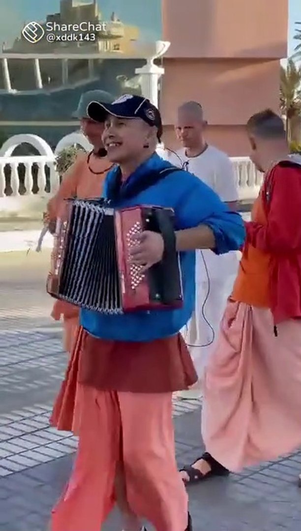 ⁣kirtan holy name