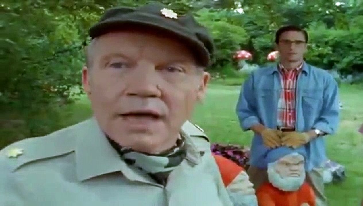 Goosebumps - Se2 - Ep08 - Revenge of the Lawn Gnomes HD Watch HD Deutsch