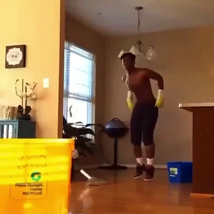 Ohh sh*t  What a dance!! Try not to laugh #Shorts