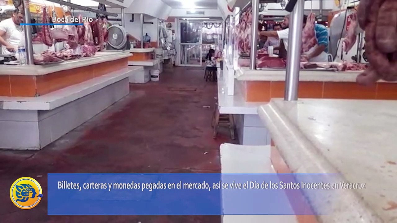 Billetes, carteras y monedas pegadas en el mercado, así se vive el Día de los Santos Inocentes en Veracruz