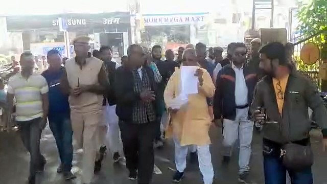 खाद की कालाबाजारी, भ्रष्टाचार और बढ़ते अपराध से लोग परेशान