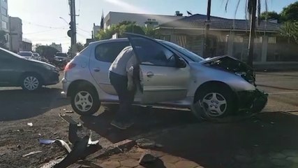 Colisão de trânsito é registrada no Bairro Neva