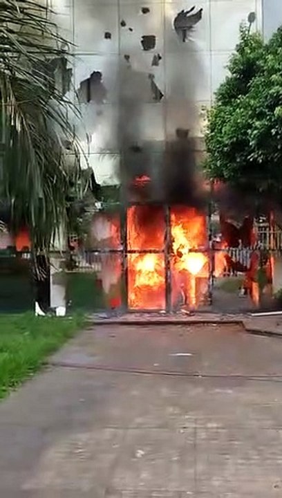Incendian predios de la Fiscalía Departamental
