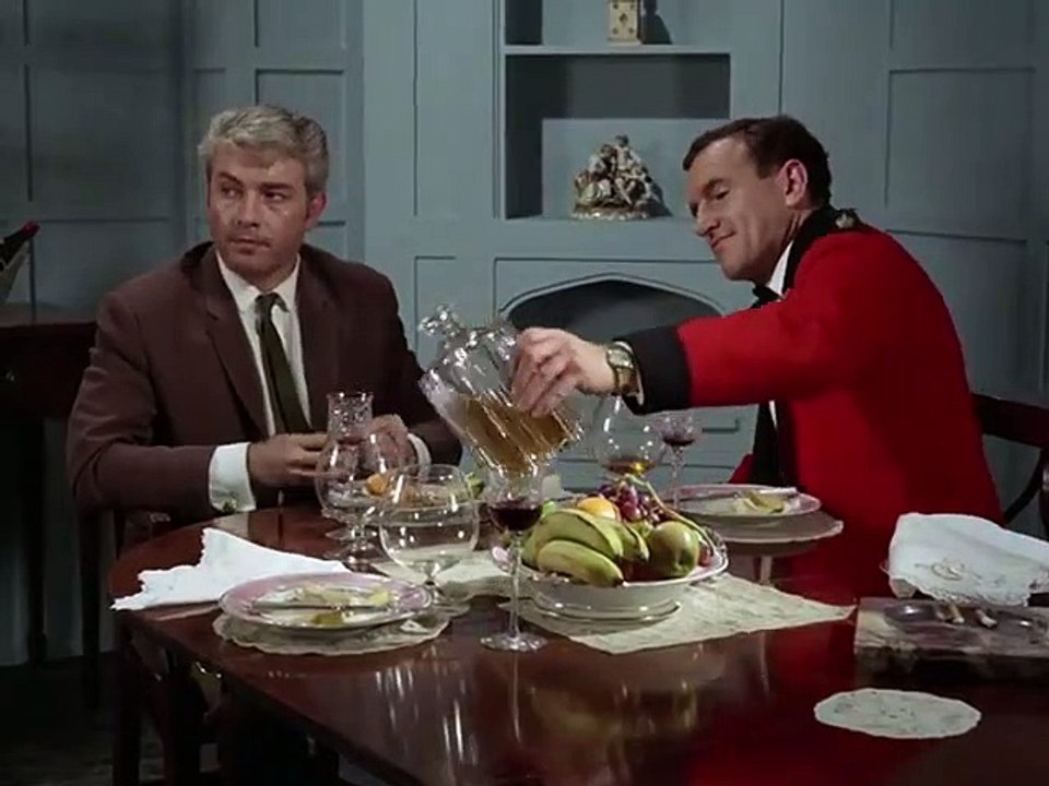 Man in a Suitcase - Se1 - Ep01 HD Watch HD Deutsch