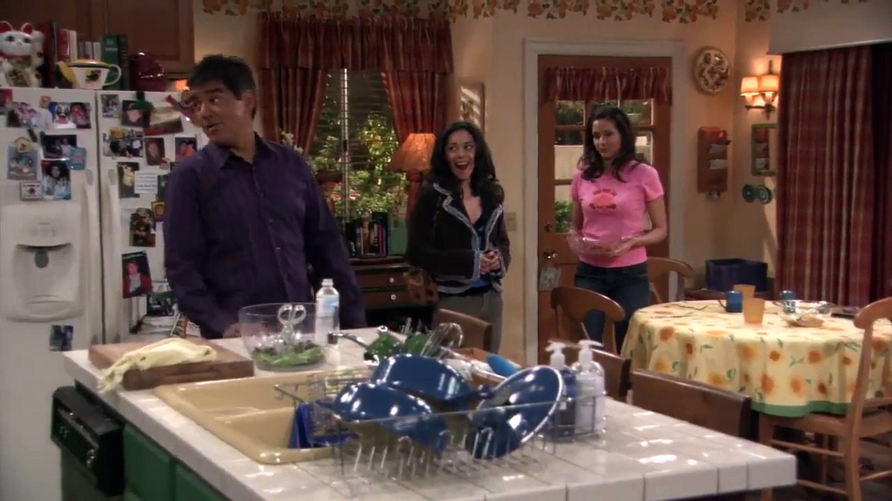George Lopez - Se5 - Ep16 - George Gets Caught in a Powers Play HD Watch HD Deutsch