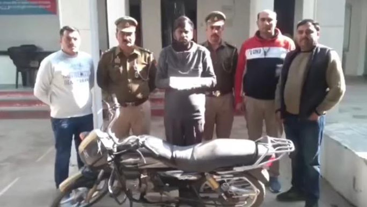 गौतमबुद्ध नगर: मुठभेड़ के बाद पुलिस के हत्थे चढ़ा 25 हजार का इनामी