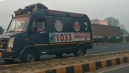 कुशीनगर: ट्रक ने बाइक को रौंदकर 2 युवकों को उतारा मौत के घाट, परिजनों का रो रोकर बुरा हाल