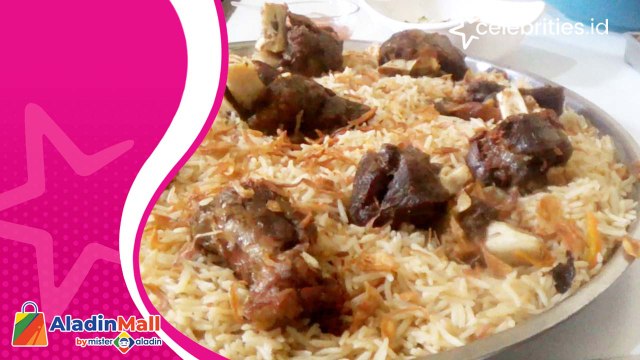 Mencicipi Nasi Mandhi Kambing, Kuliner Khas Timur Tengah yang Super Nikmat dan Lezat