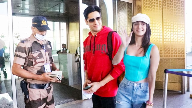 Kiara Advani-Sidharth Malhotra Fly Out For New Year Vacation