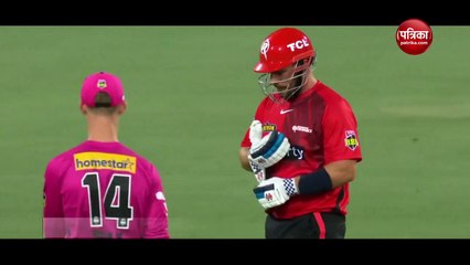 खतरनाक बाउंसर नहीं झेल सका ऑस्ट्रेलियाई दिग्गज, गेंद लगते ही हुआ बुरा हाल, देखें Video