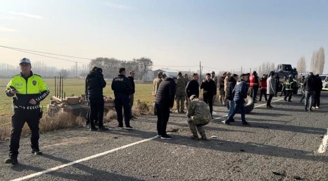 Iğdır'da zırhlı askeri araç devrildi: 12 asker yaralı