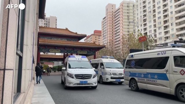 Covid, test obbligatori per chi arriva dalla Cina