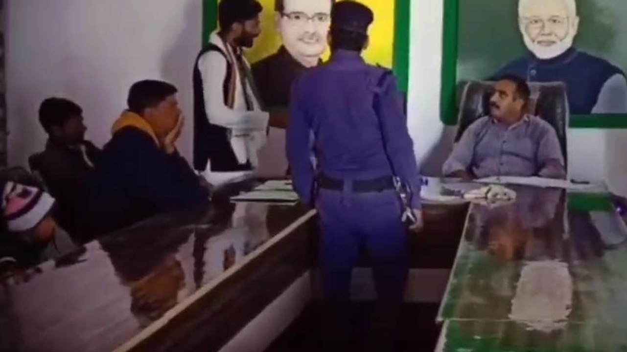 सीहोर: सरपंच के रिक्त पद पर होना था चुनाव, जब न...