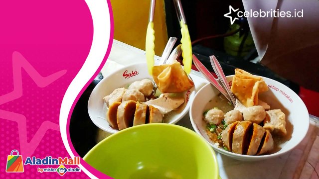 Mencicipi Lezatnya Kuliner Bakso Otak-Otak Bandeng Asli Gresik