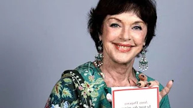 Anny Duperey fait le bilan de son année : elle se confie au sujet de sa retraite et du temps qui p