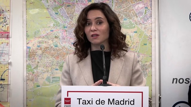 Ayuso busca reconciliarse con el taxi: Es parte esencial de Madrid, no son profesionales cualquiera