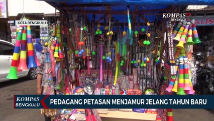 Pedagang Petasan Menjamur Jelang Tahun Baru