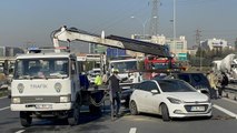 Bahçelievler'de meydana gelen zincirleme trafik kazasında 3 kişi yaralandı