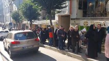 İstanbul'da Eyt'liler Sgk Önünde Uzun Kuyruklar Oluşturdu