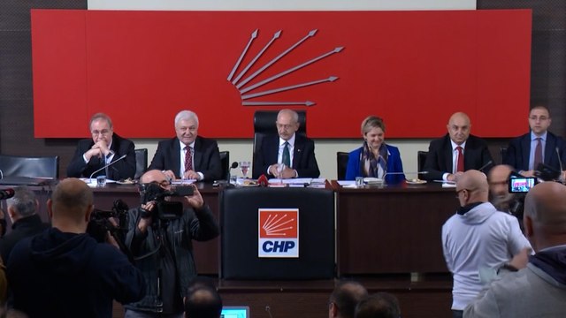 Kılıçdaroğlu, CHP’yi takip eden gazeteciler ile bir araya geldi