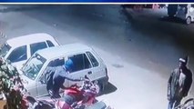 उज्जैन: घर के बाहर खड़ी बाइक चोरी , सीसीटीवी में दिखे बदमाश
